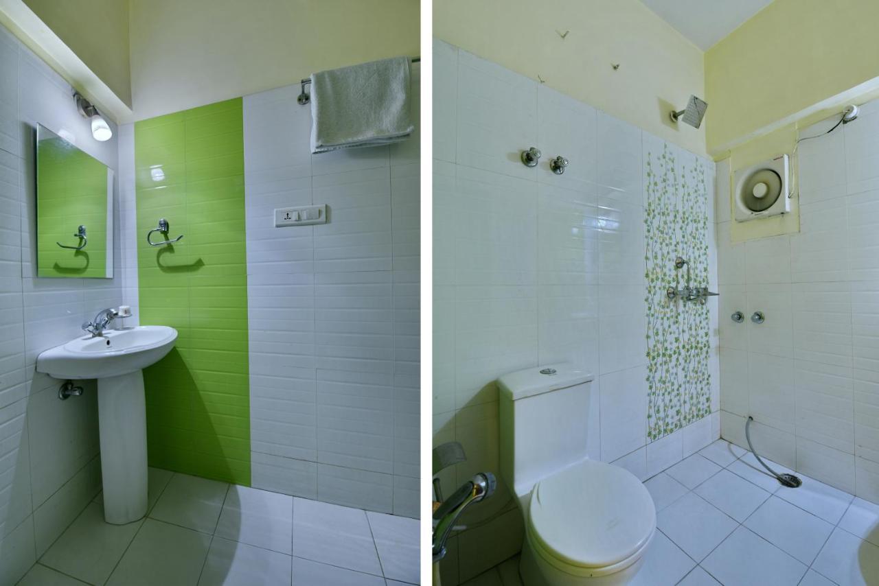 Oyo 2289 Hotel Radha Palace Kukas Esterno foto